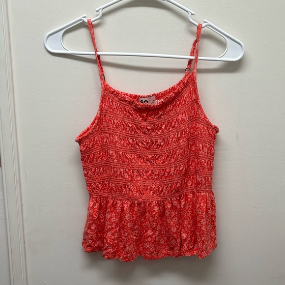 3/$15 Deal 🎉 SO ☀️ Cropped Top - Size M (Juniors) - Picture 1 of 3